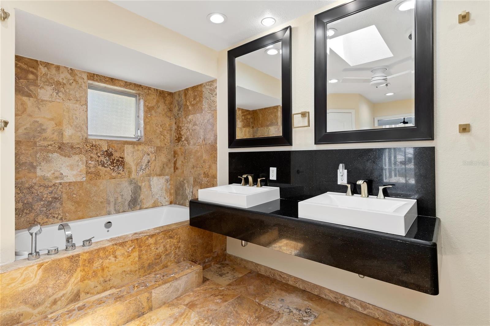 25332 RAMPART BLVD, PUNTA GORDA, FL, 33983