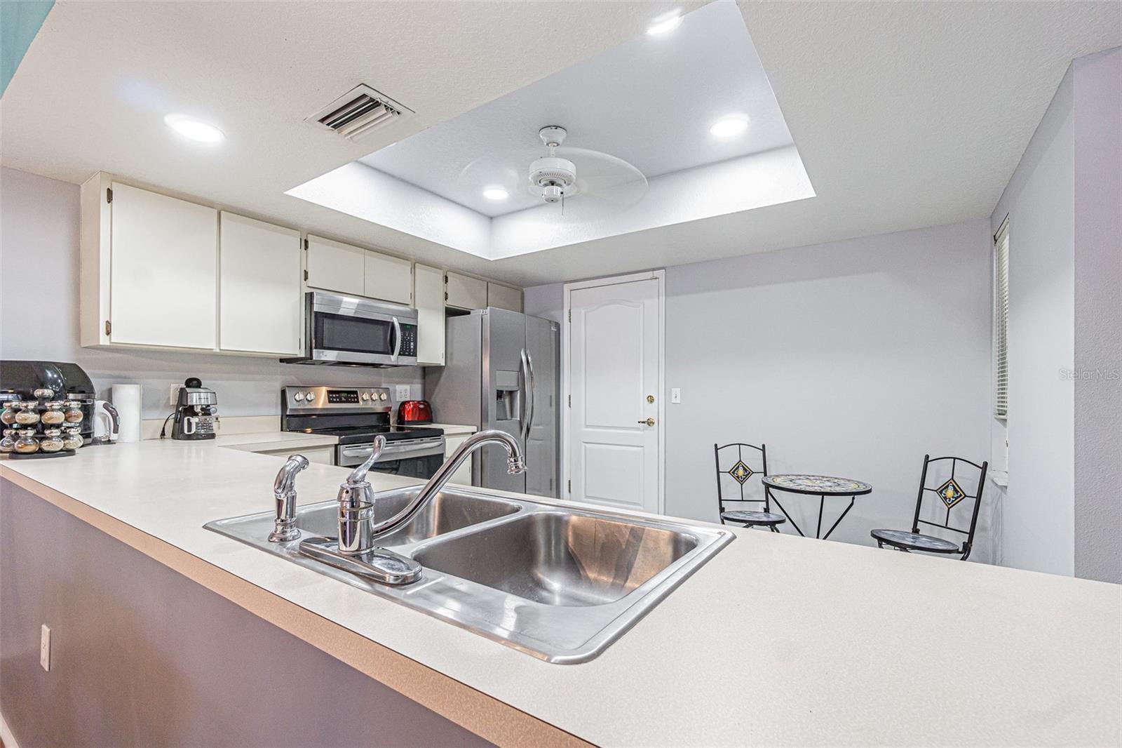 6431 LAURELWOOD DR, ZEPHYRHILLS, FL, 33542