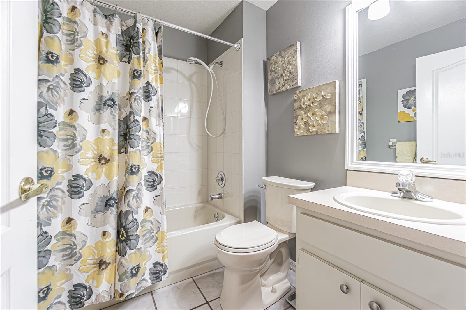 6431 LAURELWOOD DR, ZEPHYRHILLS, FL, 33542