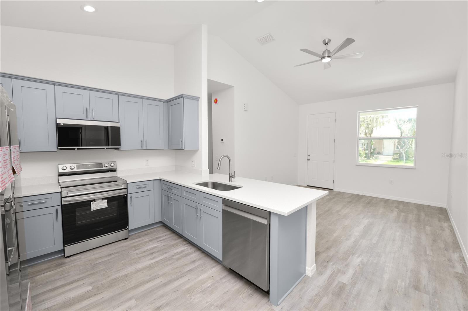 3353 S COMBEE RD, LAKELAND, FL, 33803