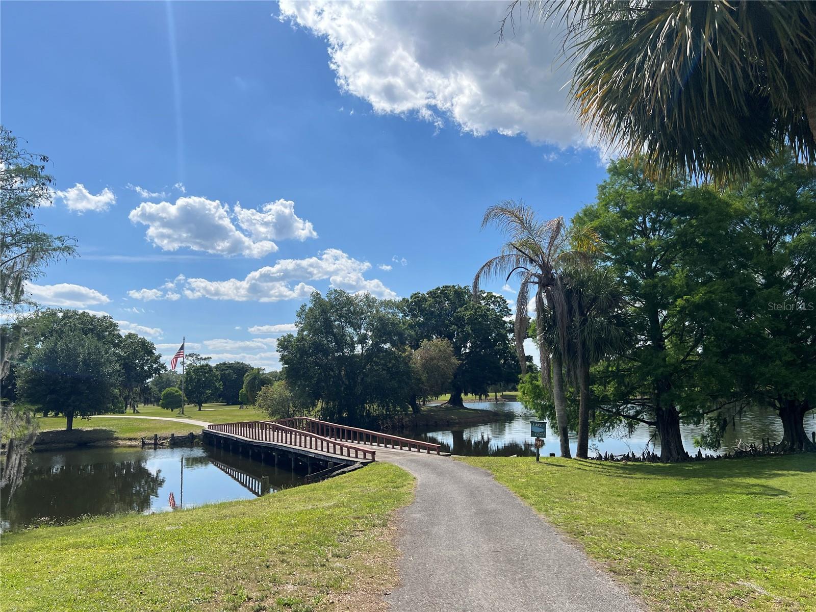 901 AZALEA DR, INDIAN LAKE ESTATES, FL, 33855