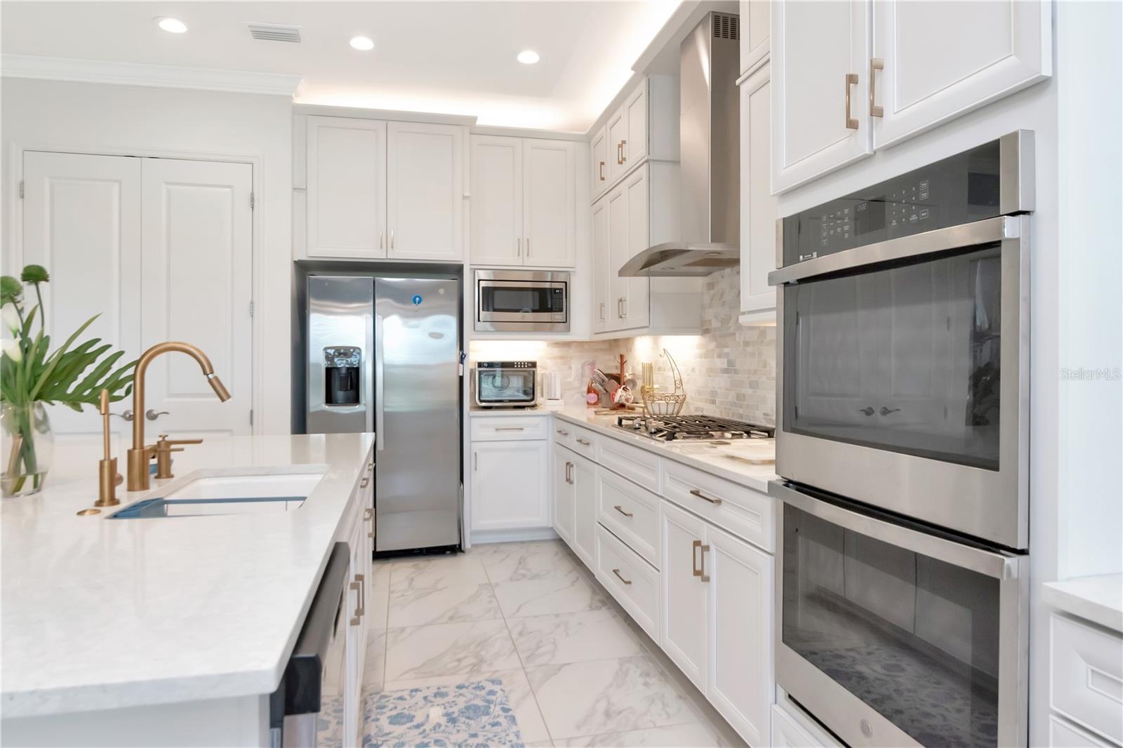 32309 ROSEWOOD MEADOW LN, WESLEY CHAPEL, FL, 33543