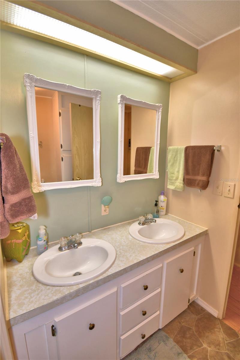 4253 CEDARWOOD ST, WINTER HAVEN, FL, 33880