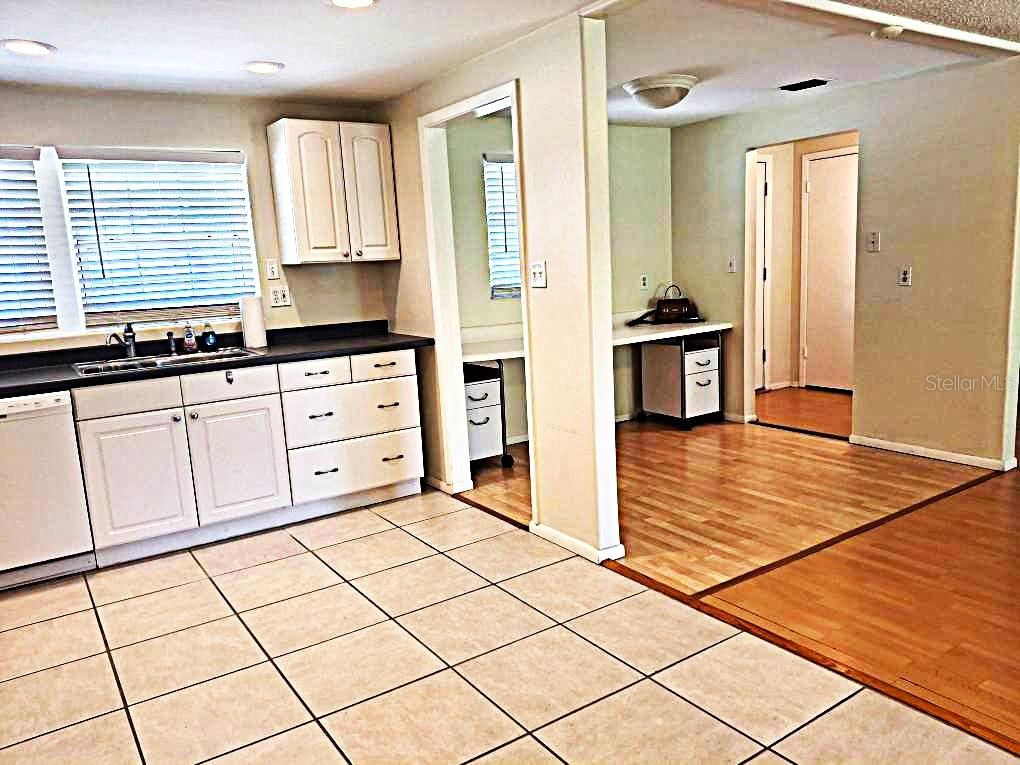 2812 DOVEWOOD ST, CLEARWATER, FL, 33759