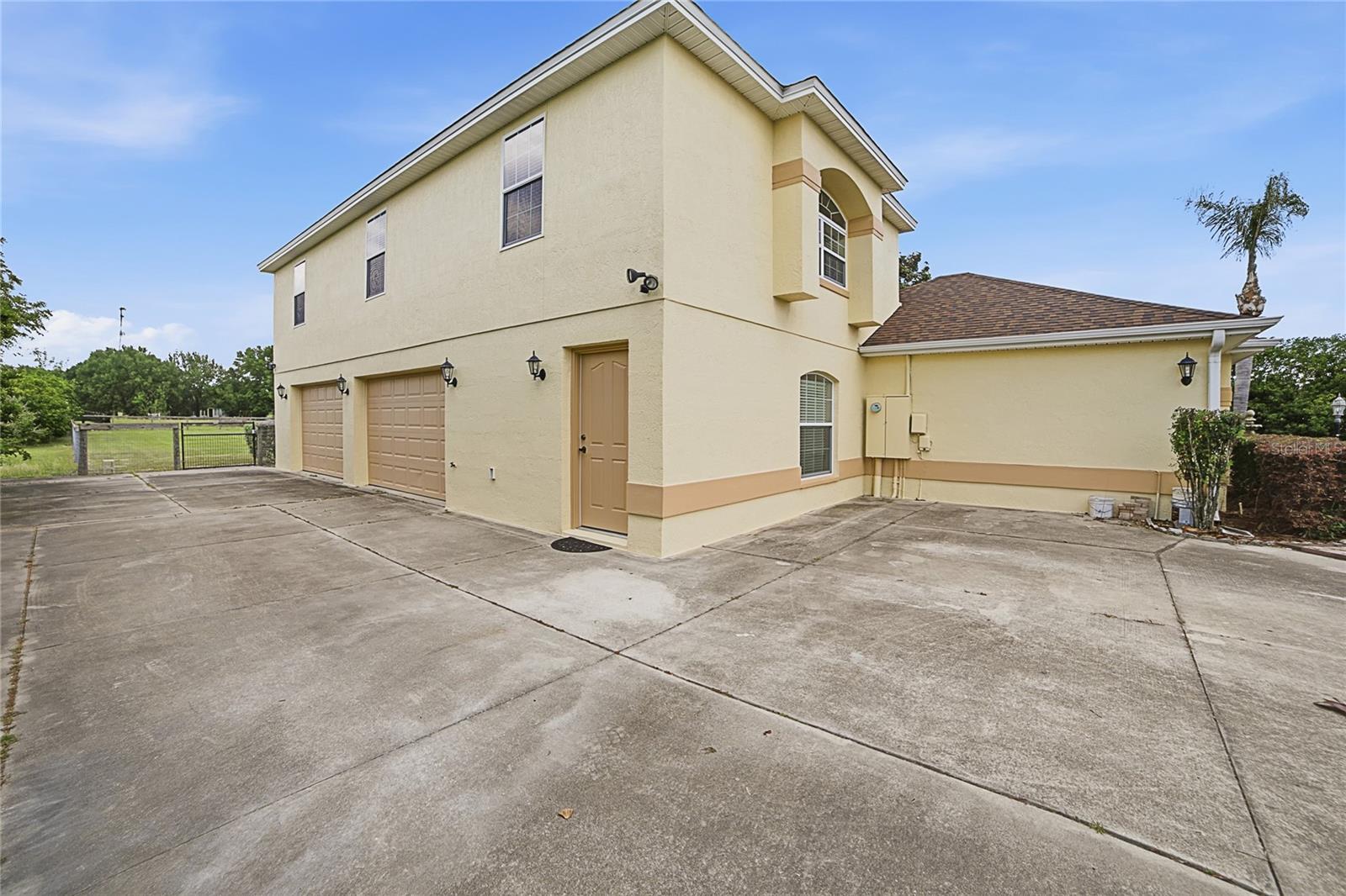 4141 COUNTY ROAD 121D, WILDWOOD, FL, 34785