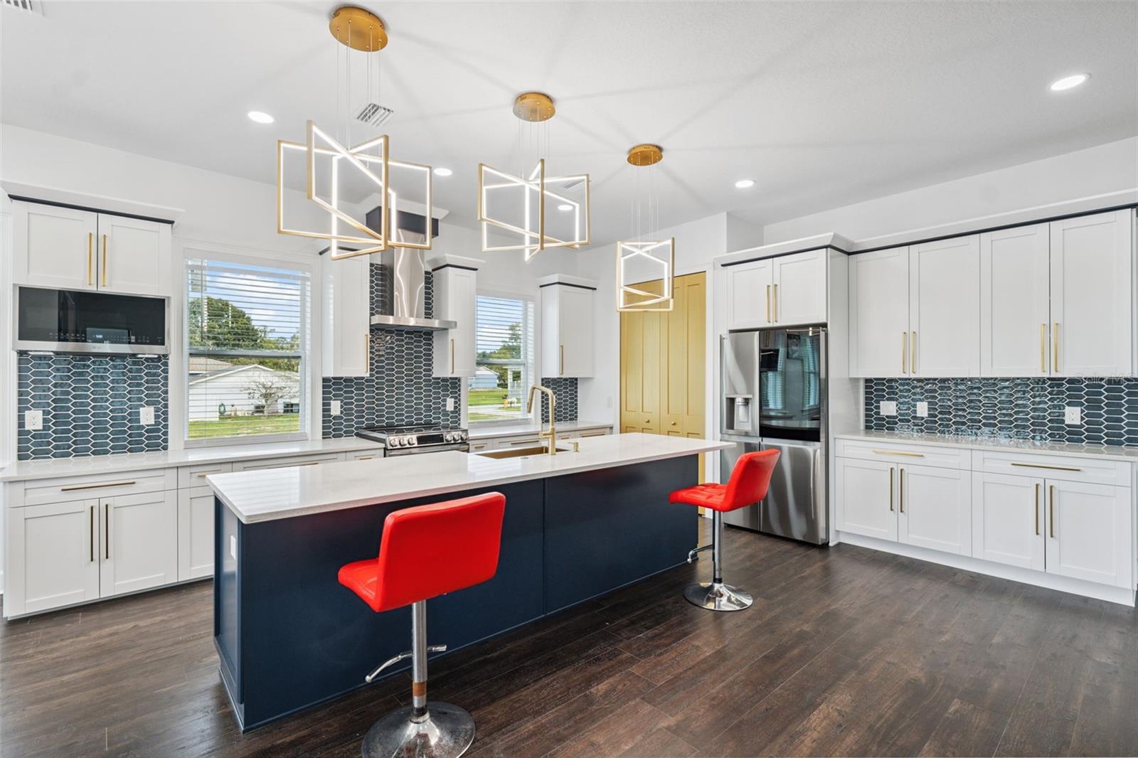 8605 INWOOD DR, HUDSON, FL, 34667