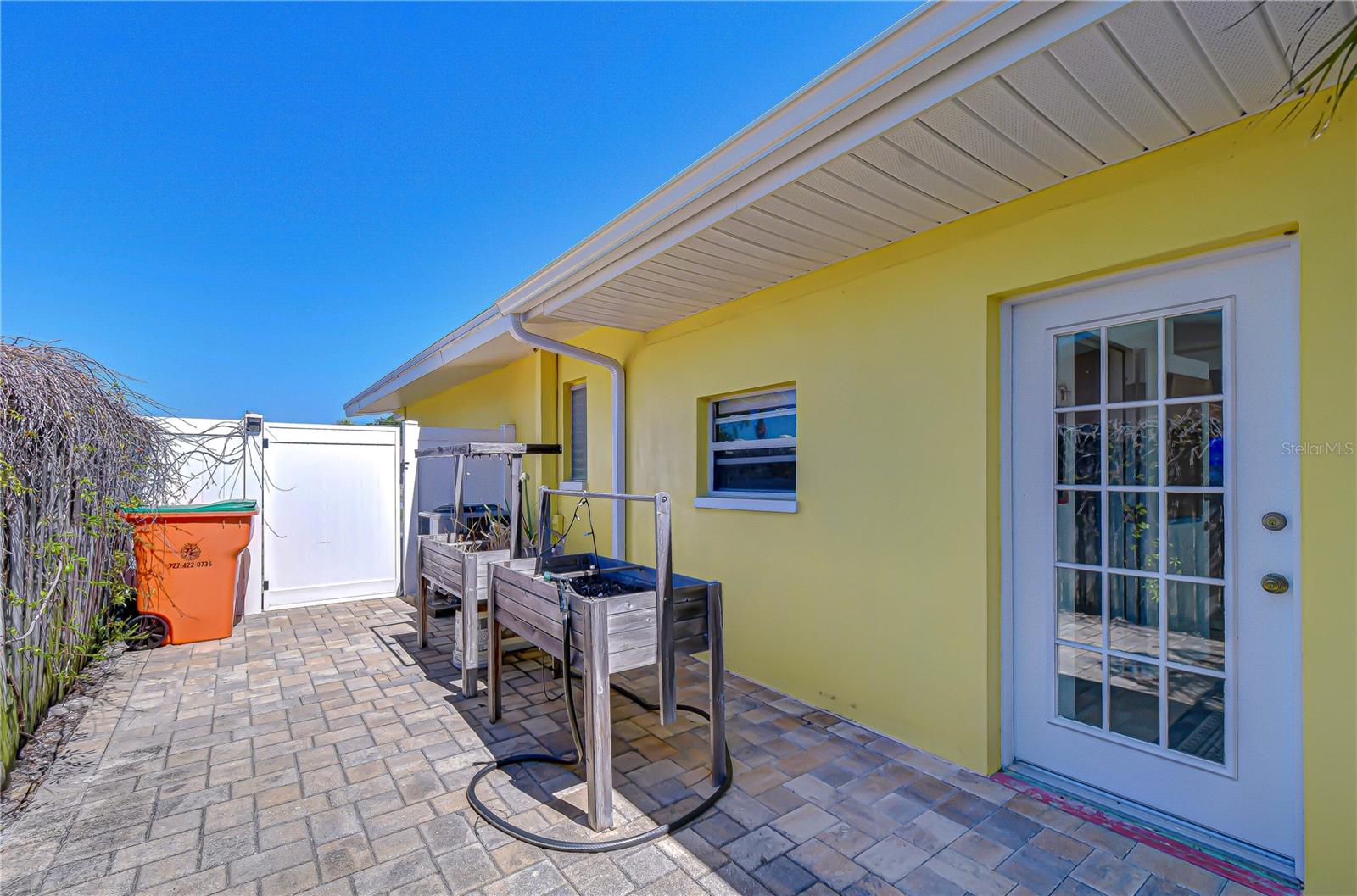 9625 COMMODORE DR, SEMINOLE, FL, 33776