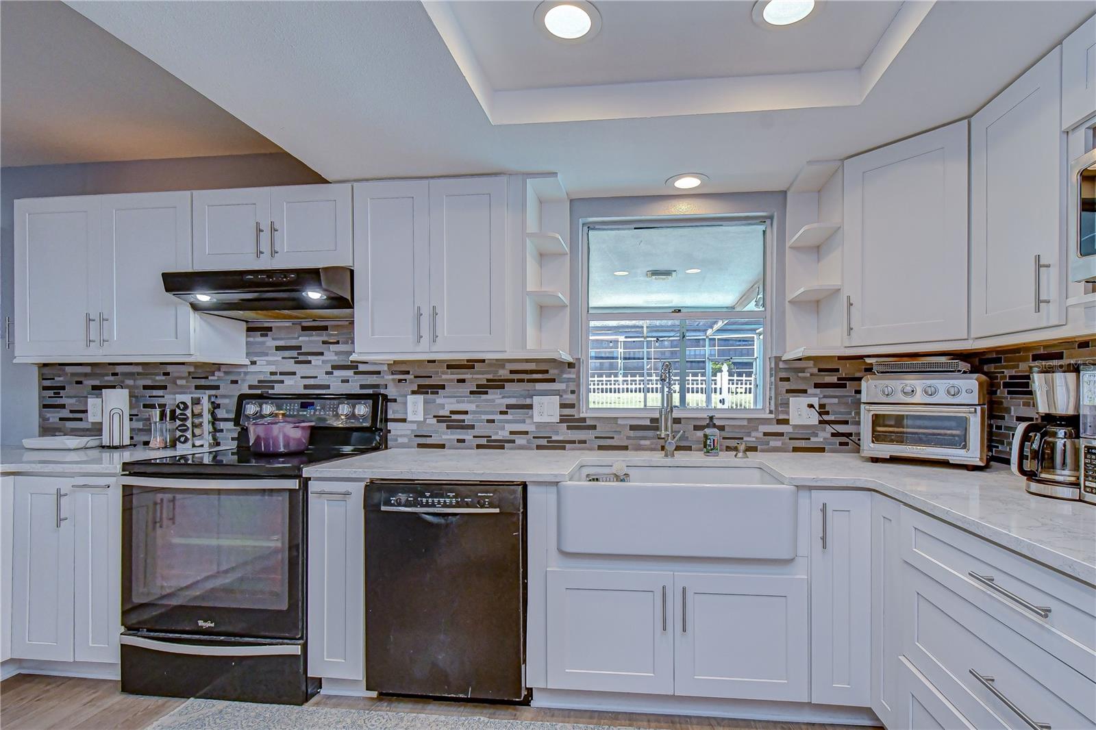 9625 COMMODORE DR, SEMINOLE, FL, 33776