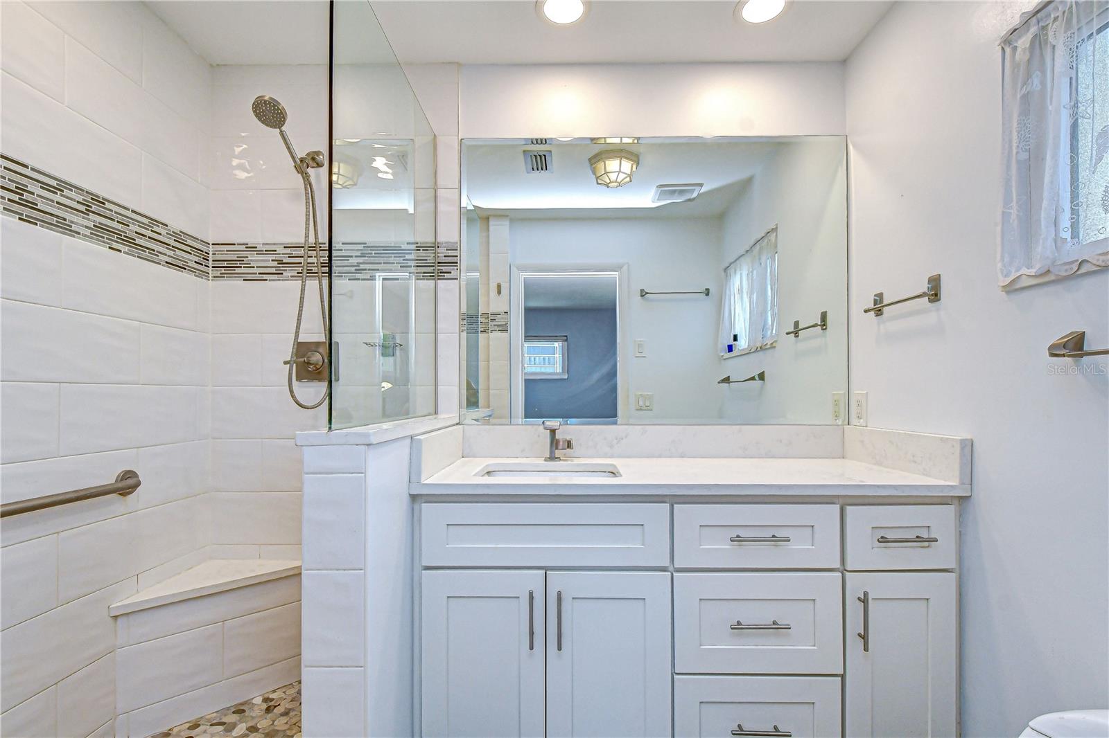 9625 COMMODORE DR, SEMINOLE, FL, 33776