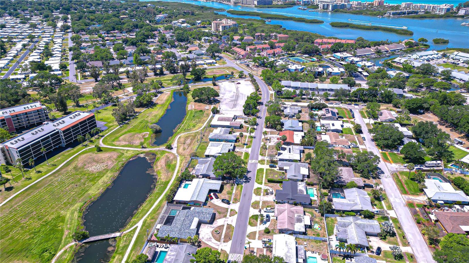 9625 COMMODORE DR, SEMINOLE, FL, 33776