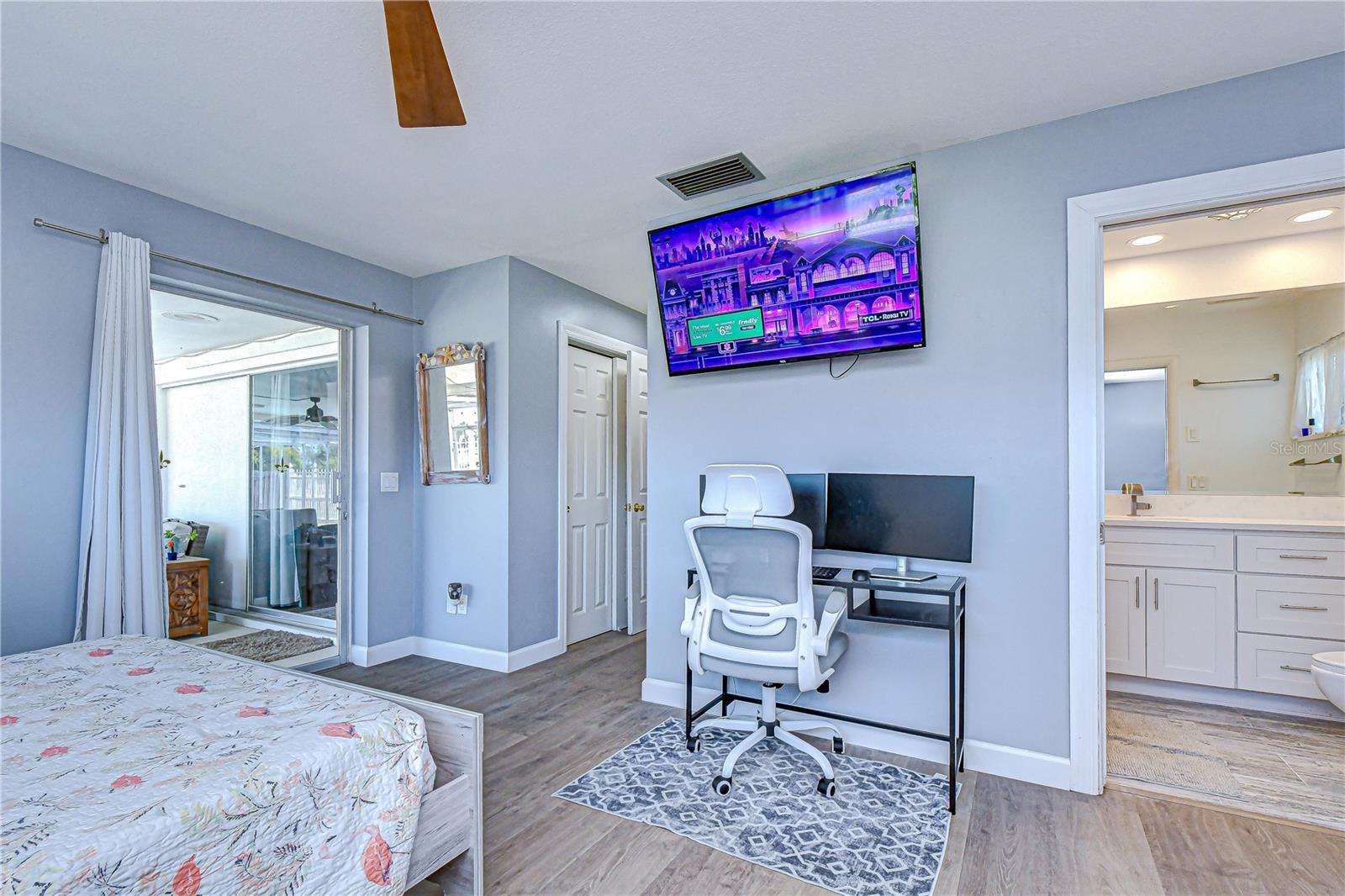 9625 COMMODORE DR, SEMINOLE, FL, 33776