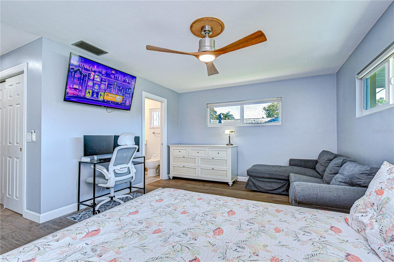 9625 COMMODORE DR, SEMINOLE, FL, 33776