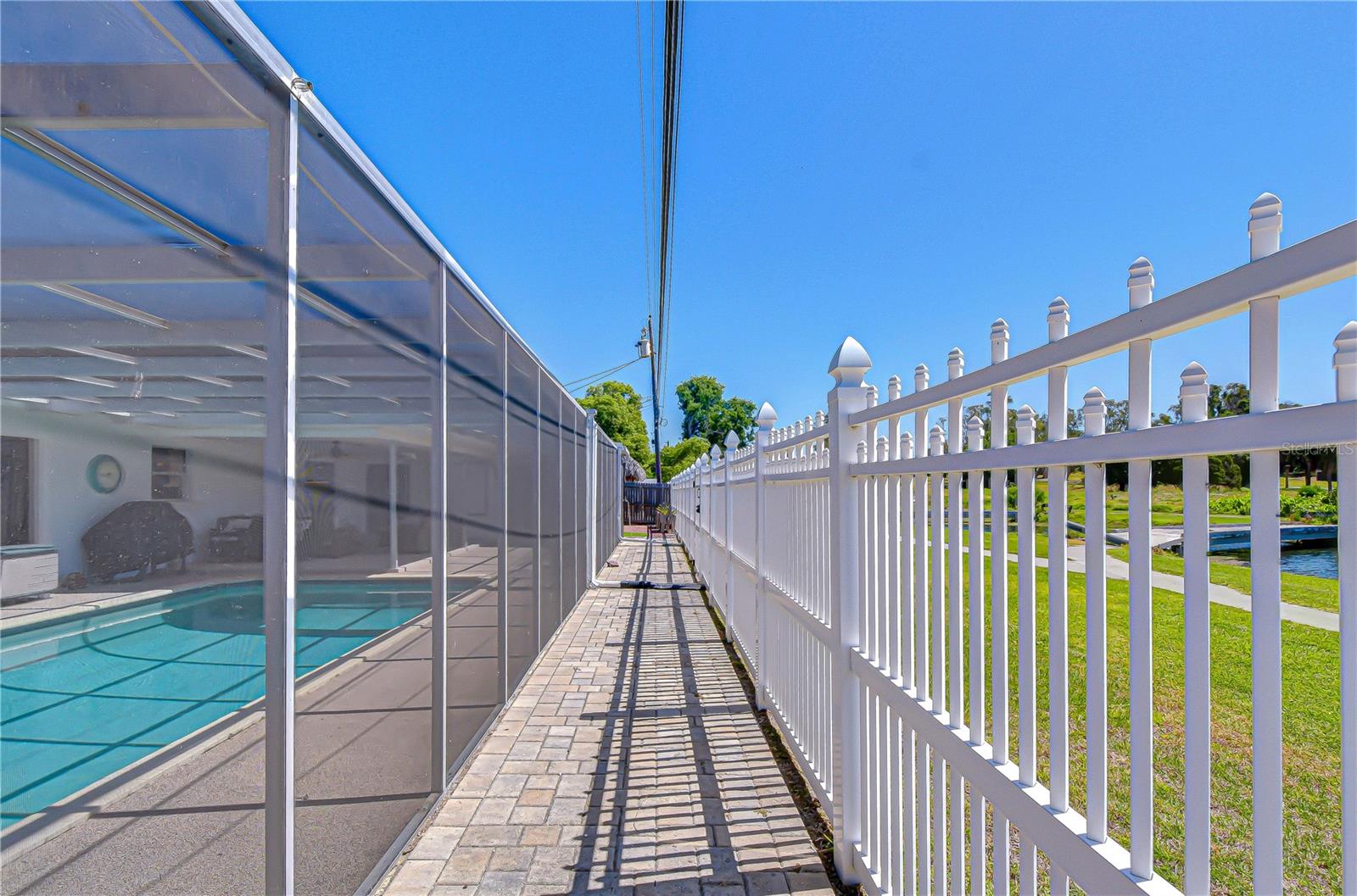 9625 COMMODORE DR, SEMINOLE, FL, 33776