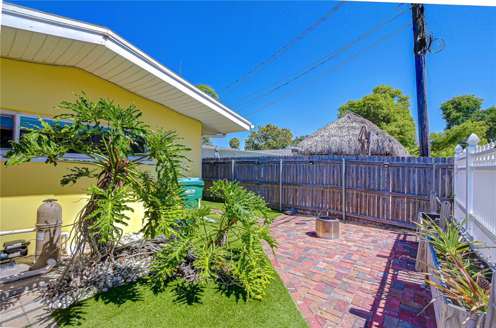 9625 COMMODORE DR, SEMINOLE, FL, 33776