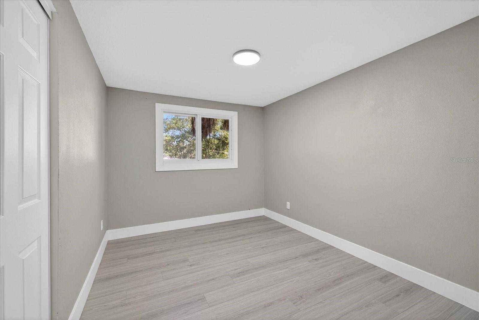 4005 E HENRY AVE, TAMPA, FL, 33610