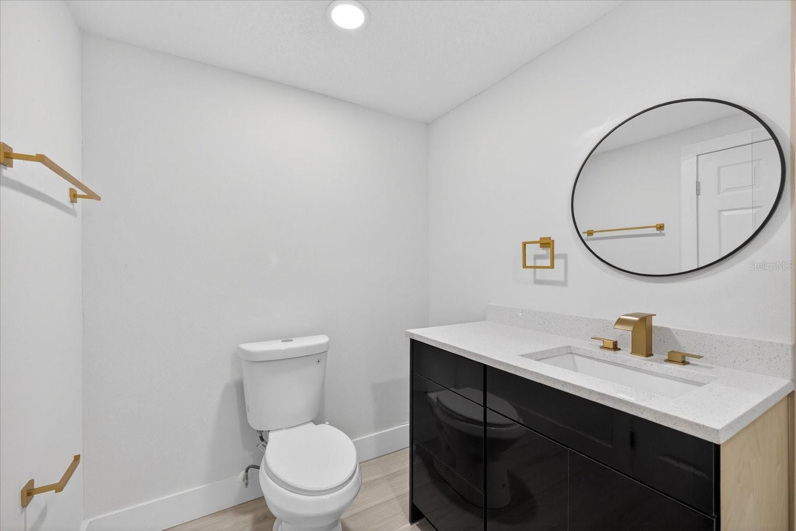 4005 E HENRY AVE, TAMPA, FL, 33610