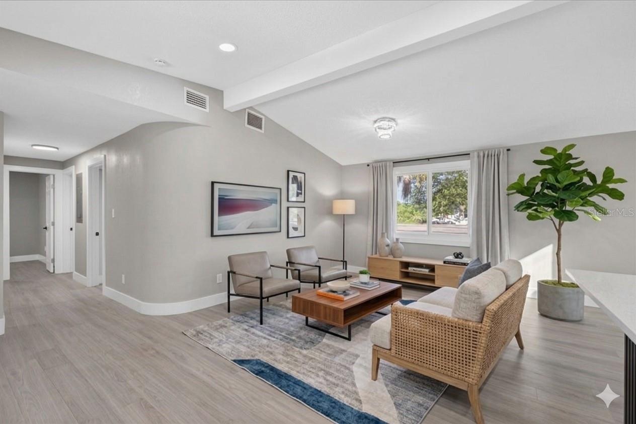 4005 E HENRY AVE, TAMPA, FL, 33610