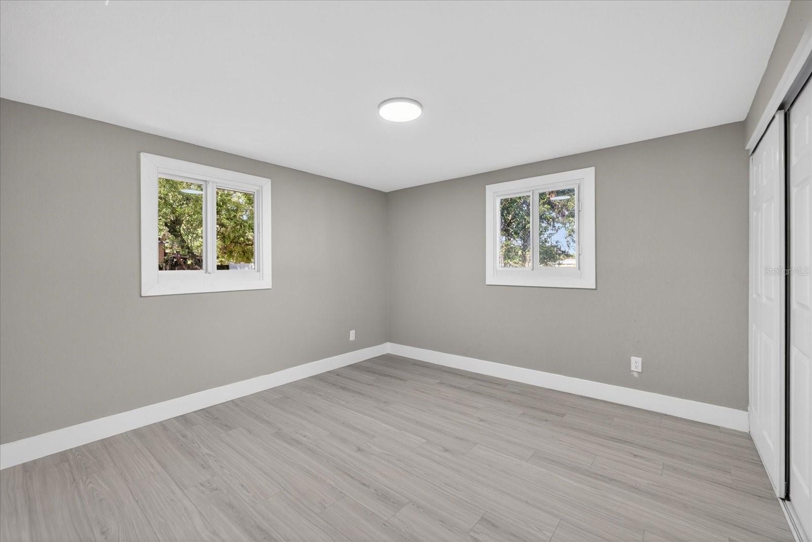 4005 E HENRY AVE, TAMPA, FL, 33610