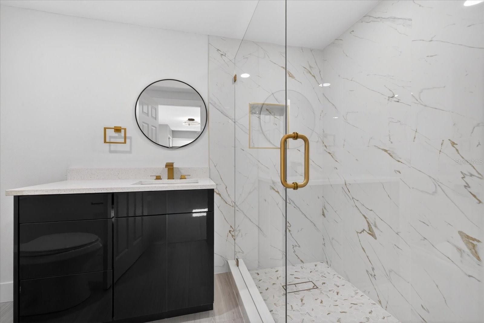 4005 E HENRY AVE, TAMPA, FL, 33610