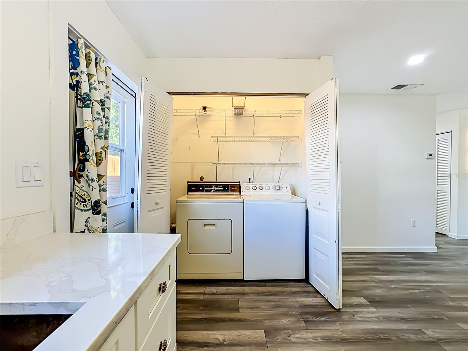 2006 7TH AVE W #B, BRADENTON, FL, 34205