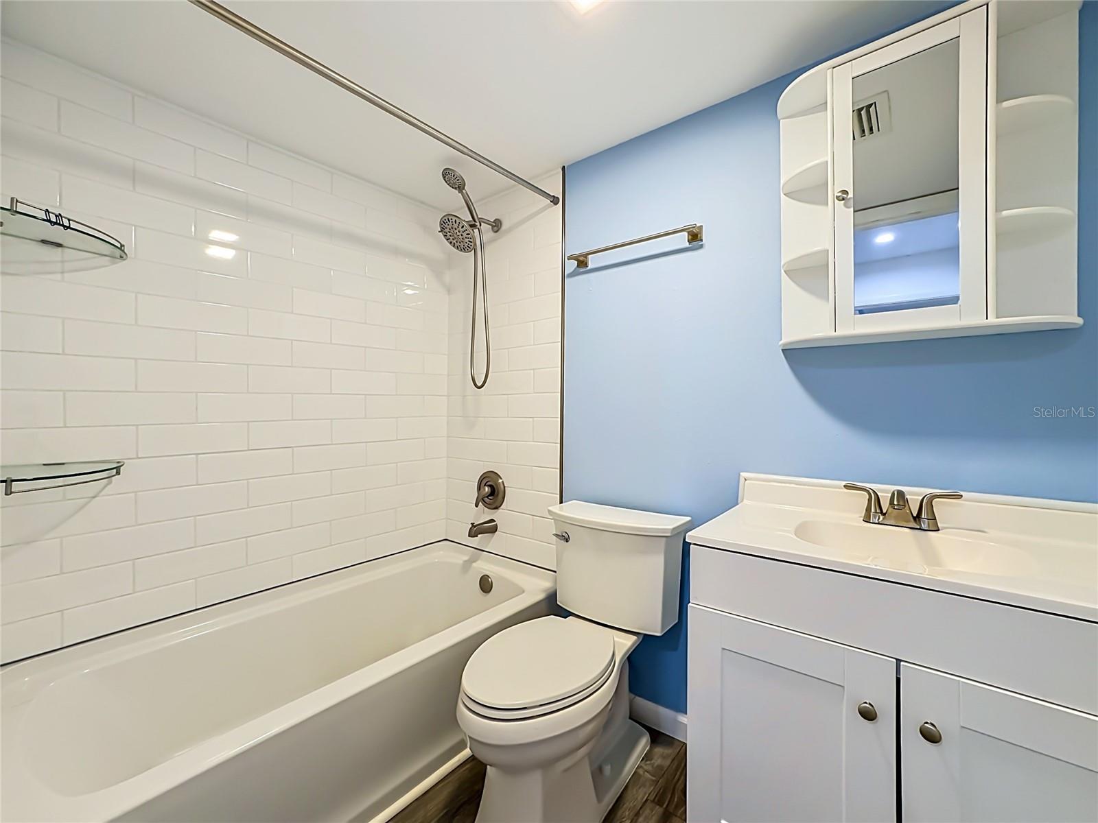 2006 7TH AVE W #B, BRADENTON, FL, 34205