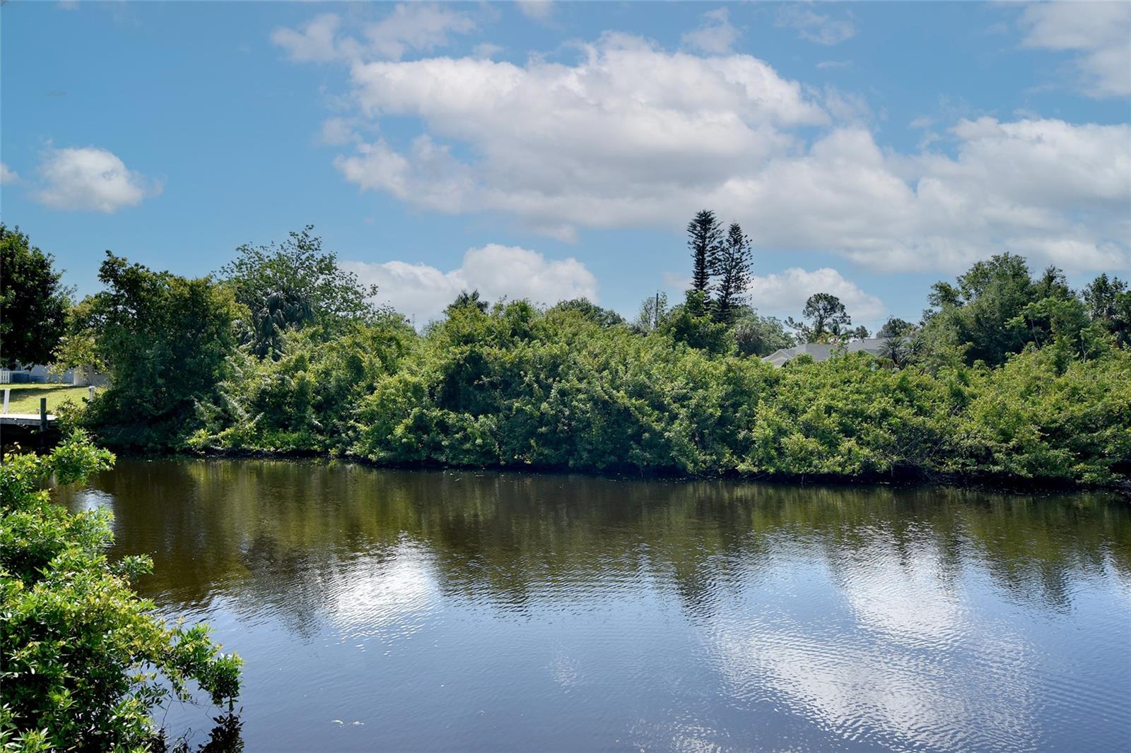 2060 RIVER BASIN TER, PUNTA GORDA, FL, 33982