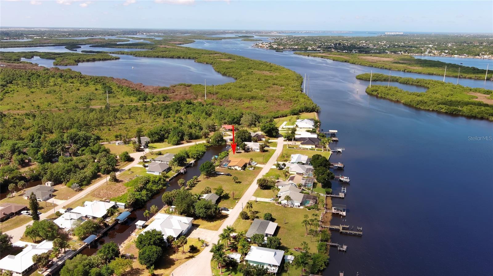 2060 RIVER BASIN TER, PUNTA GORDA, FL, 33982