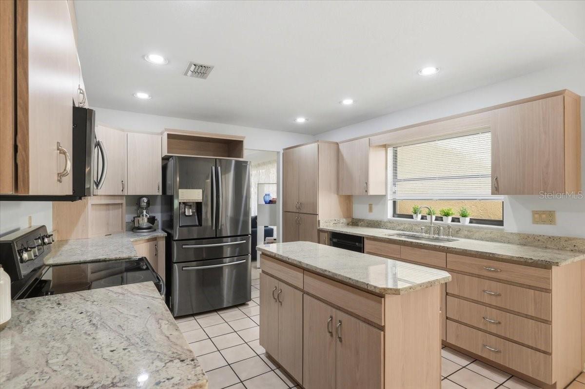 4135 CREEKWOOD LN, MULBERRY, FL, 33860