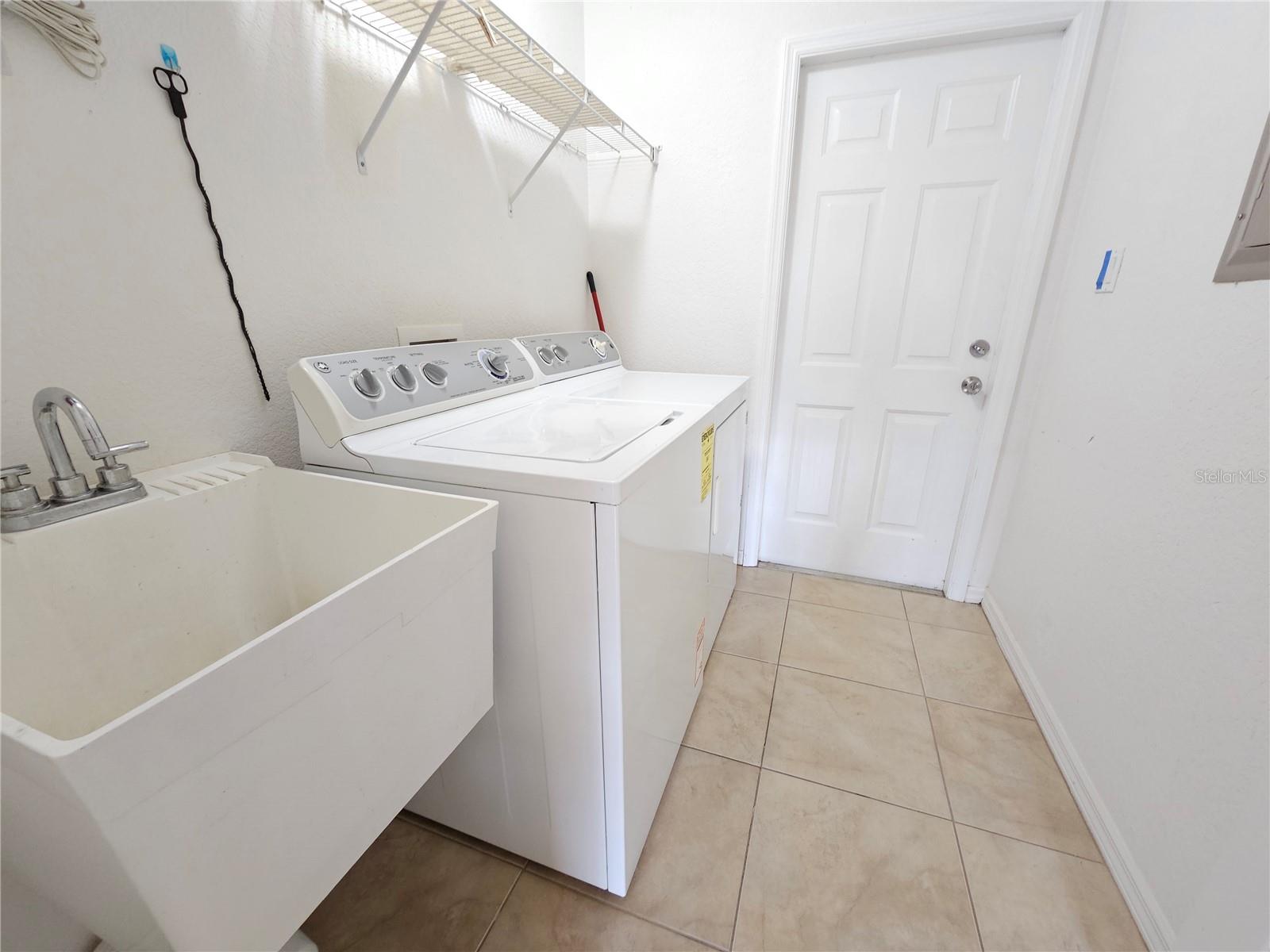 70 N MCCALL RD, ENGLEWOOD, FL, 34223