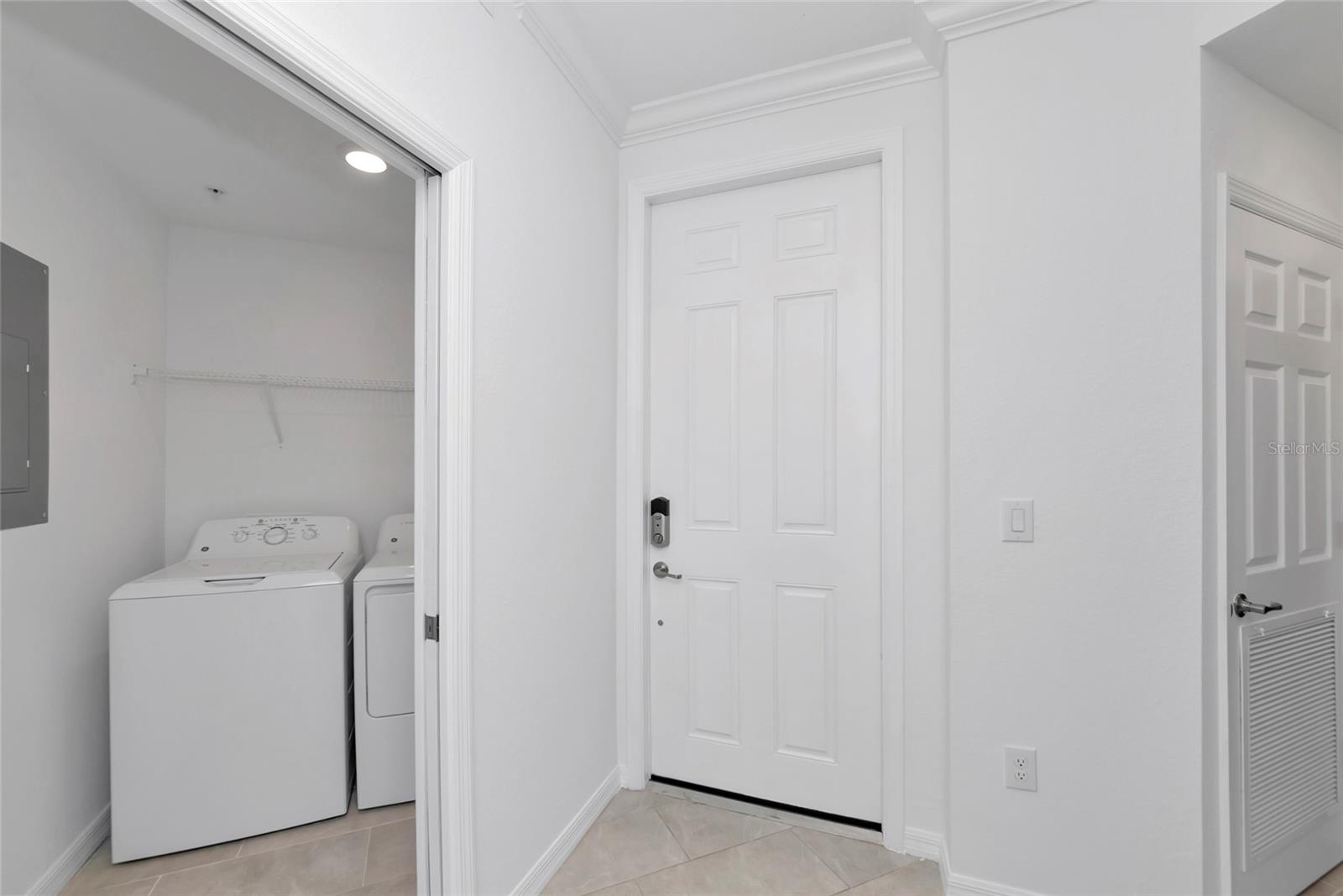 18008 GAWTHROP DR #101, LAKEWOOD RANCH, FL, 34211