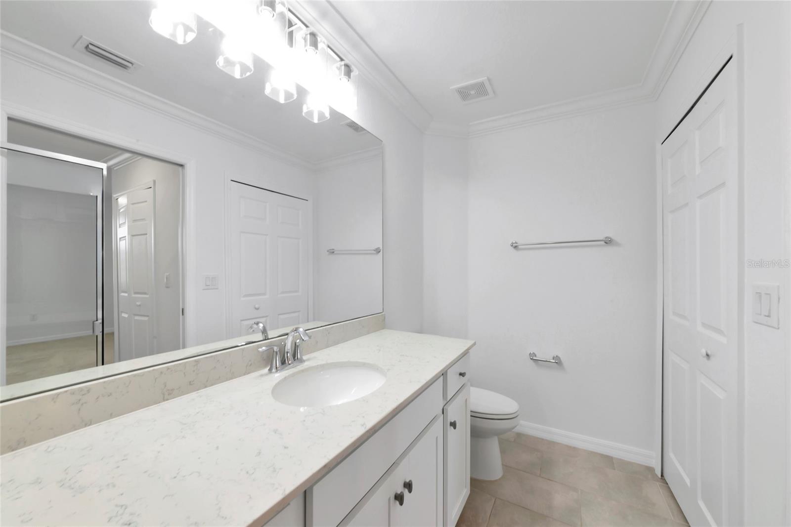 18008 GAWTHROP DR #101, LAKEWOOD RANCH, FL, 34211