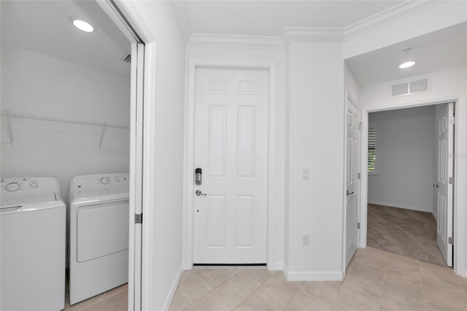 18008 GAWTHROP DR #101, LAKEWOOD RANCH, FL, 34211