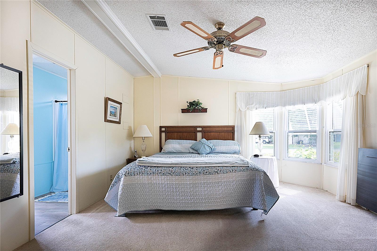 24927 PINE HL, LEESBURG, FL, 34748