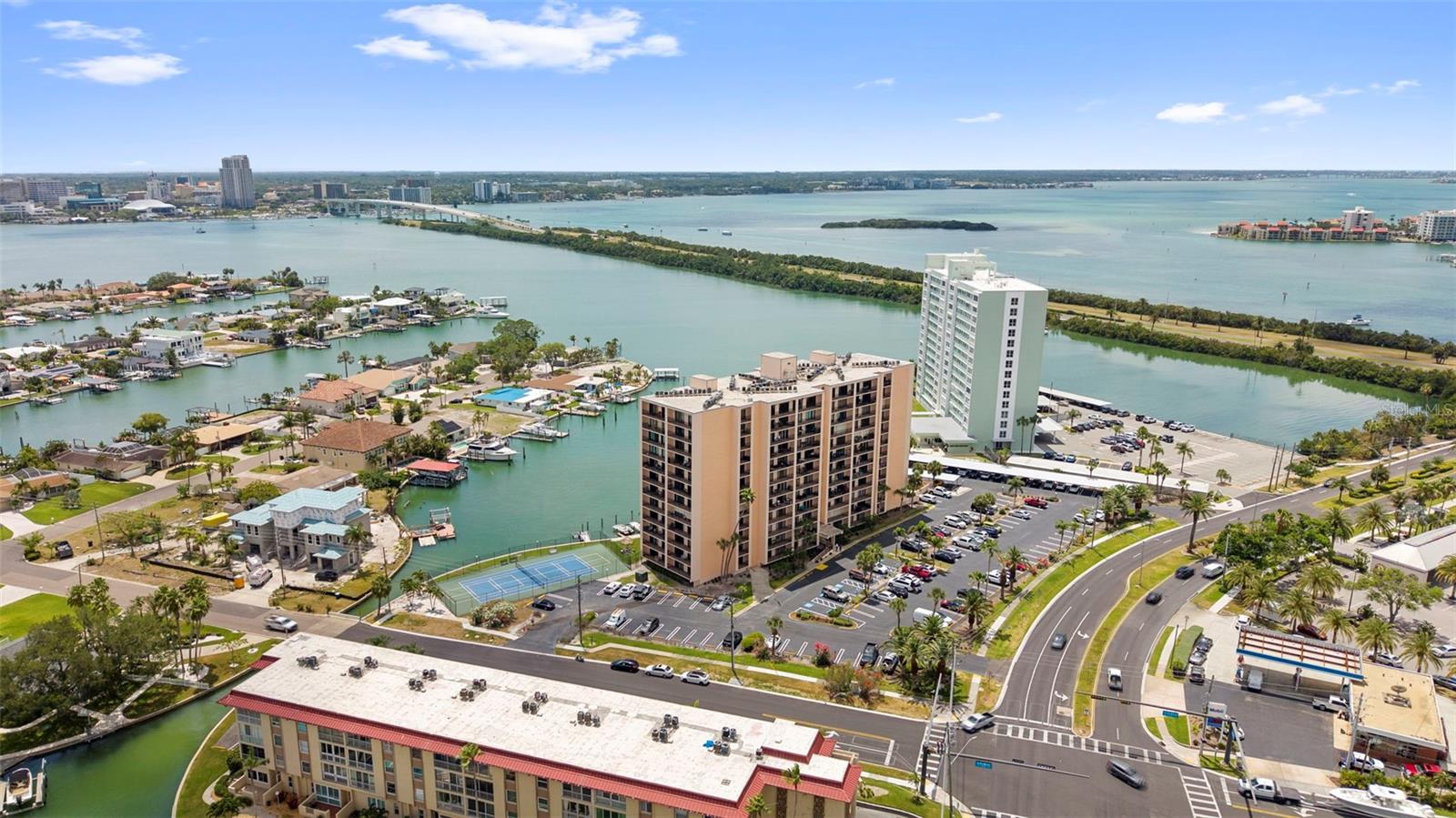 51 ISLAND WAY #608, CLEARWATER BEACH, FL, 33767