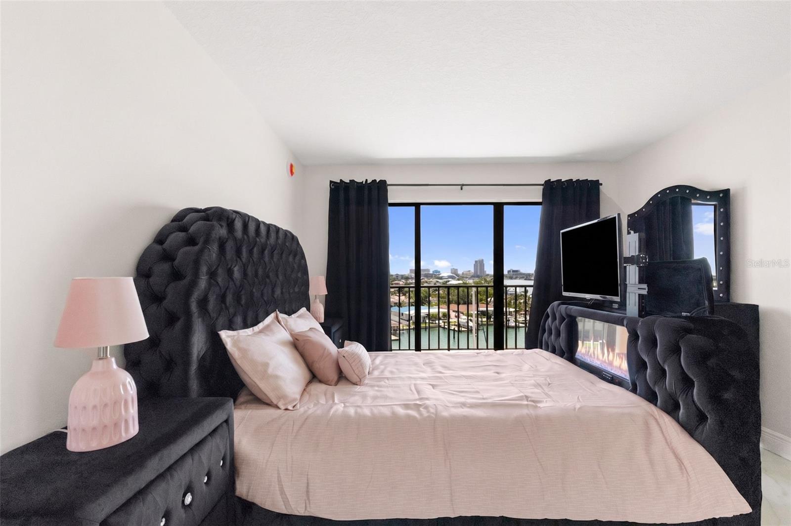 51 ISLAND WAY #608, CLEARWATER BEACH, FL, 33767