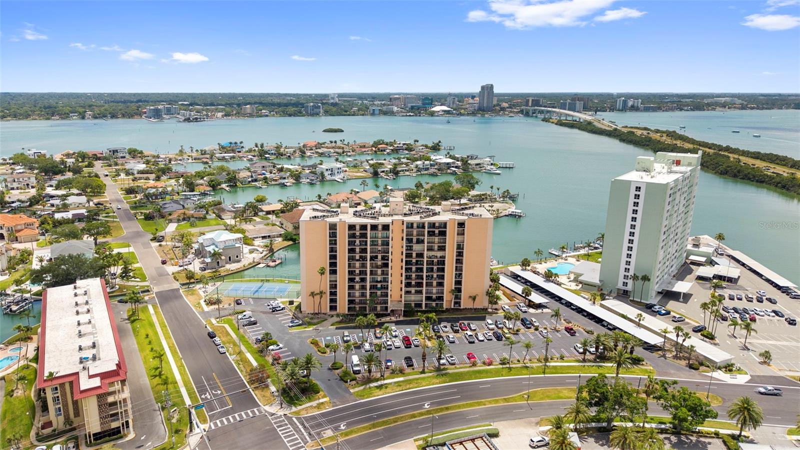 51 ISLAND WAY #608, CLEARWATER BEACH, FL, 33767