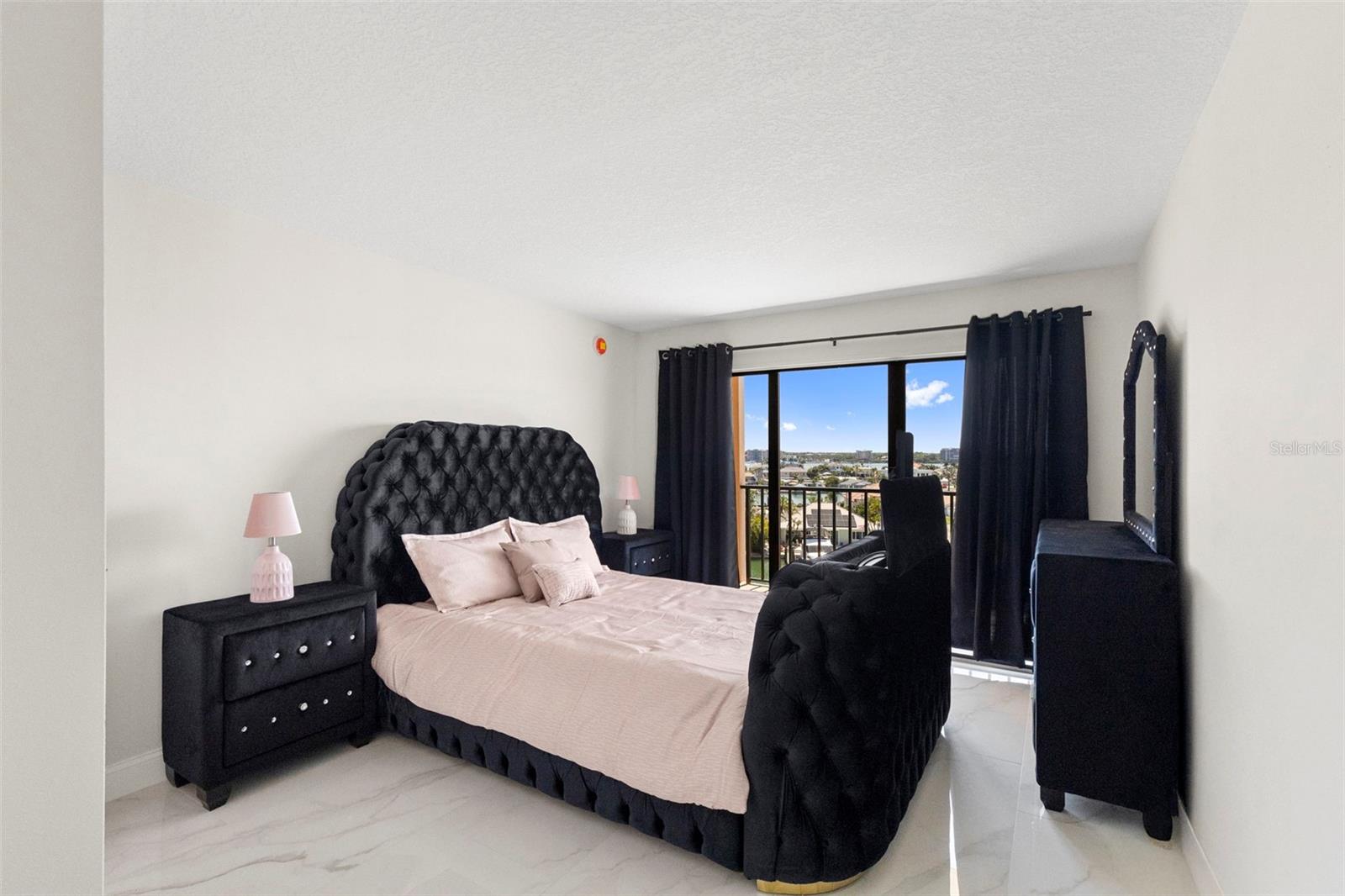 51 ISLAND WAY #608, CLEARWATER BEACH, FL, 33767