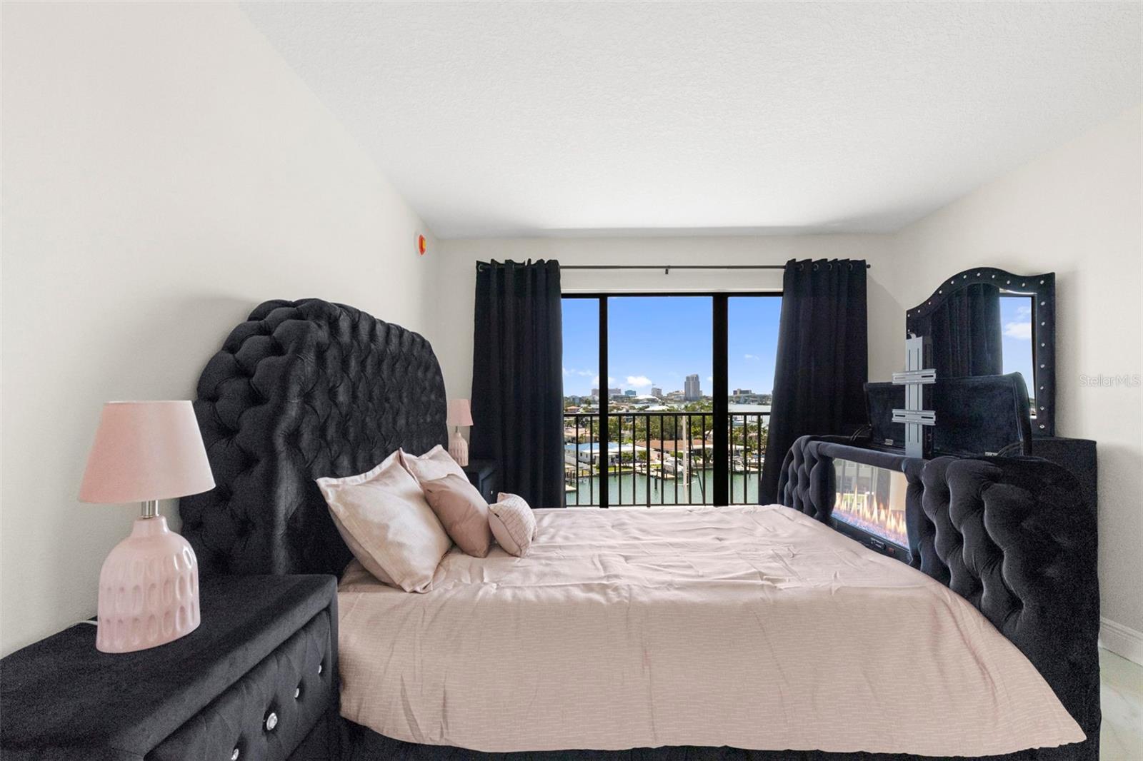 51 ISLAND WAY #608, CLEARWATER BEACH, FL, 33767