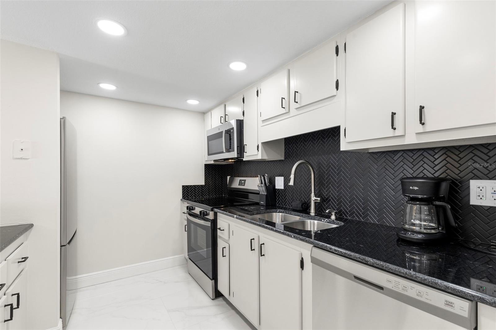 51 ISLAND WAY #608, CLEARWATER BEACH, FL, 33767