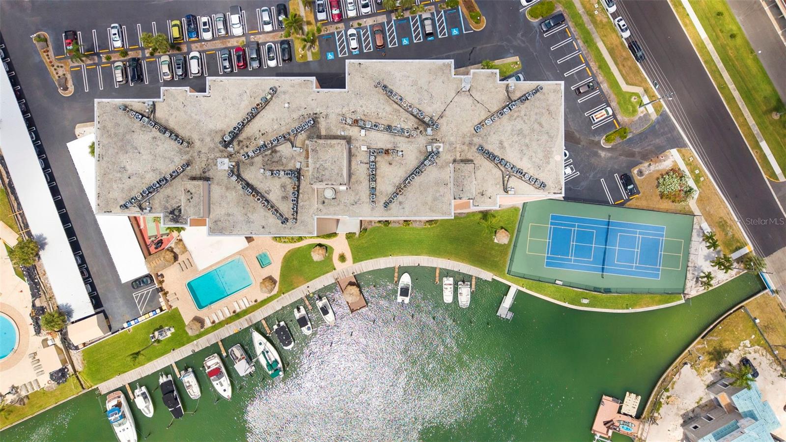 51 ISLAND WAY #608, CLEARWATER BEACH, FL, 33767