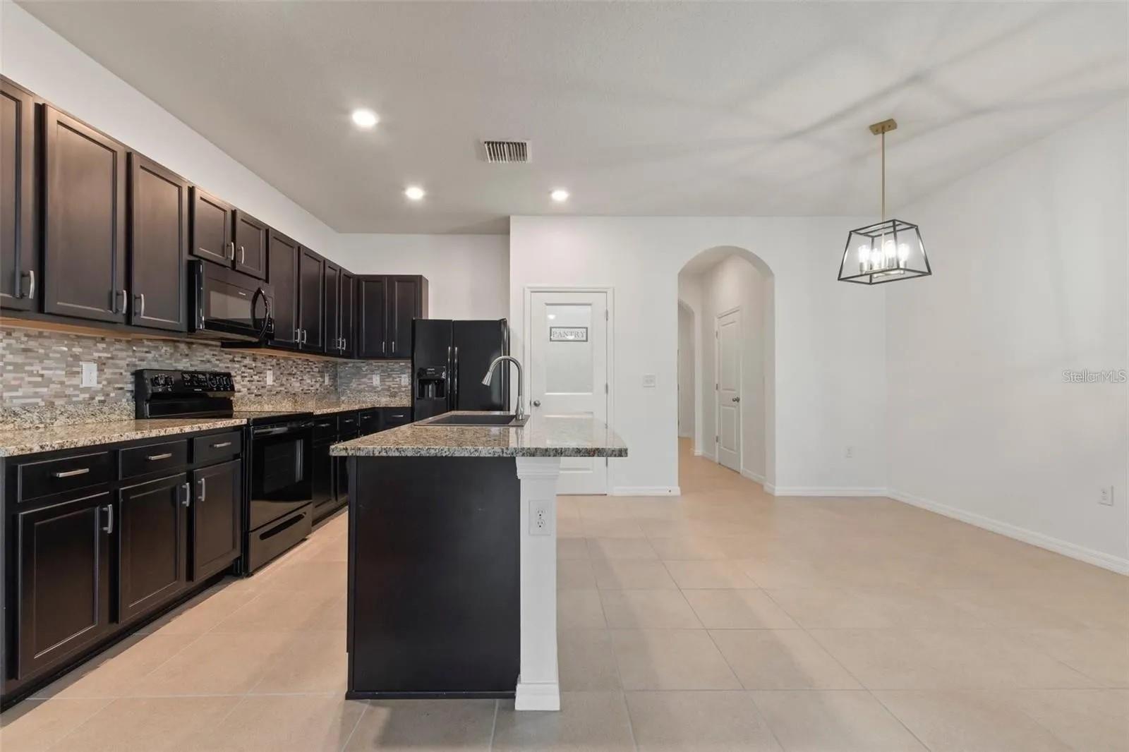 2879 SUNCOAST BLEND DR, ODESSA, FL, 33556