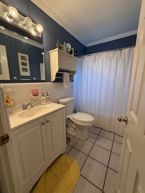 1700 COUNTRY CLUB RD N, ST PETERSBURG, FL, 33710