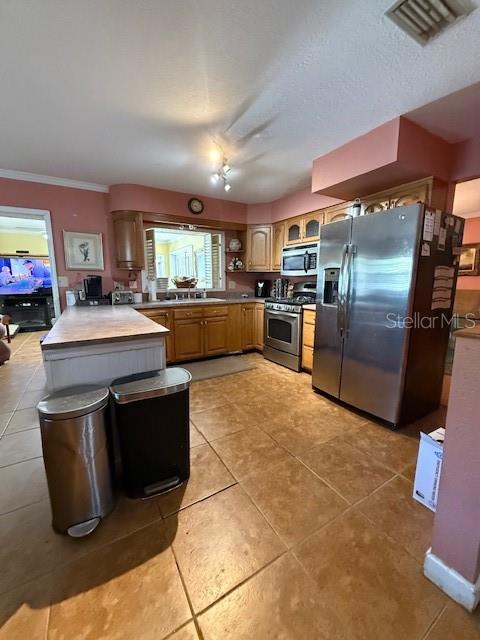 1700 COUNTRY CLUB RD N, ST PETERSBURG, FL, 33710