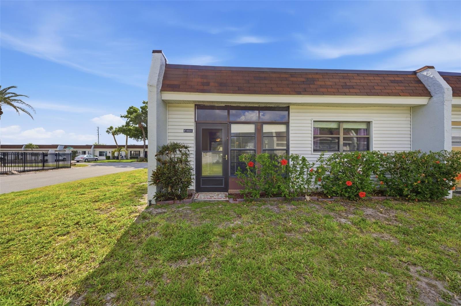 9023 MISSION OAKS BLVD #F, SEMINOLE, FL, 33776