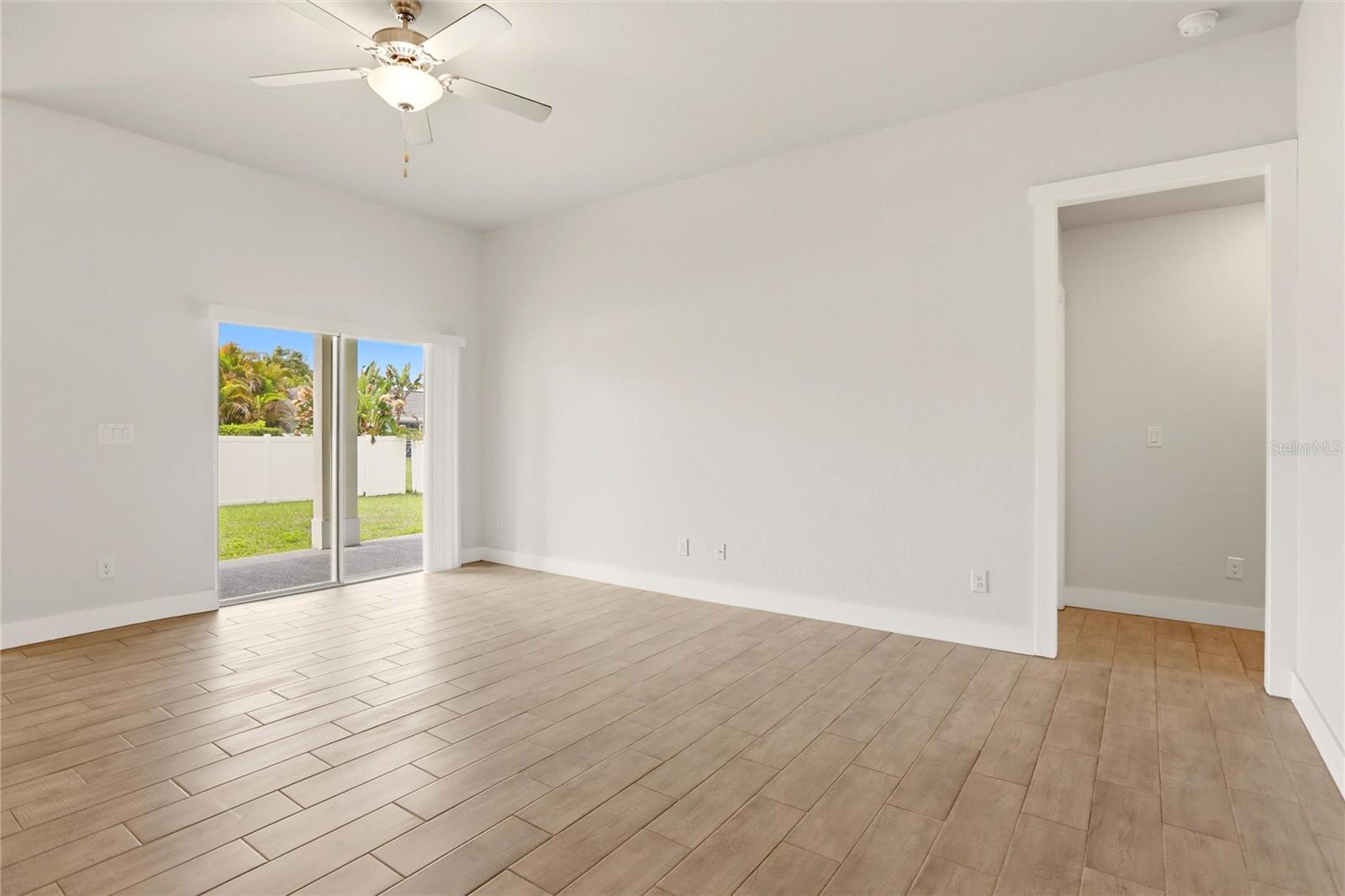 870 COLUMBIA ST, PORT CHARLOTTE, FL, 33948