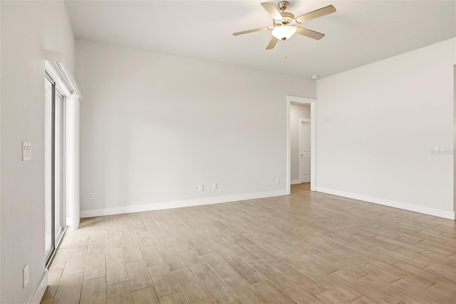 870 COLUMBIA ST, PORT CHARLOTTE, FL, 33948