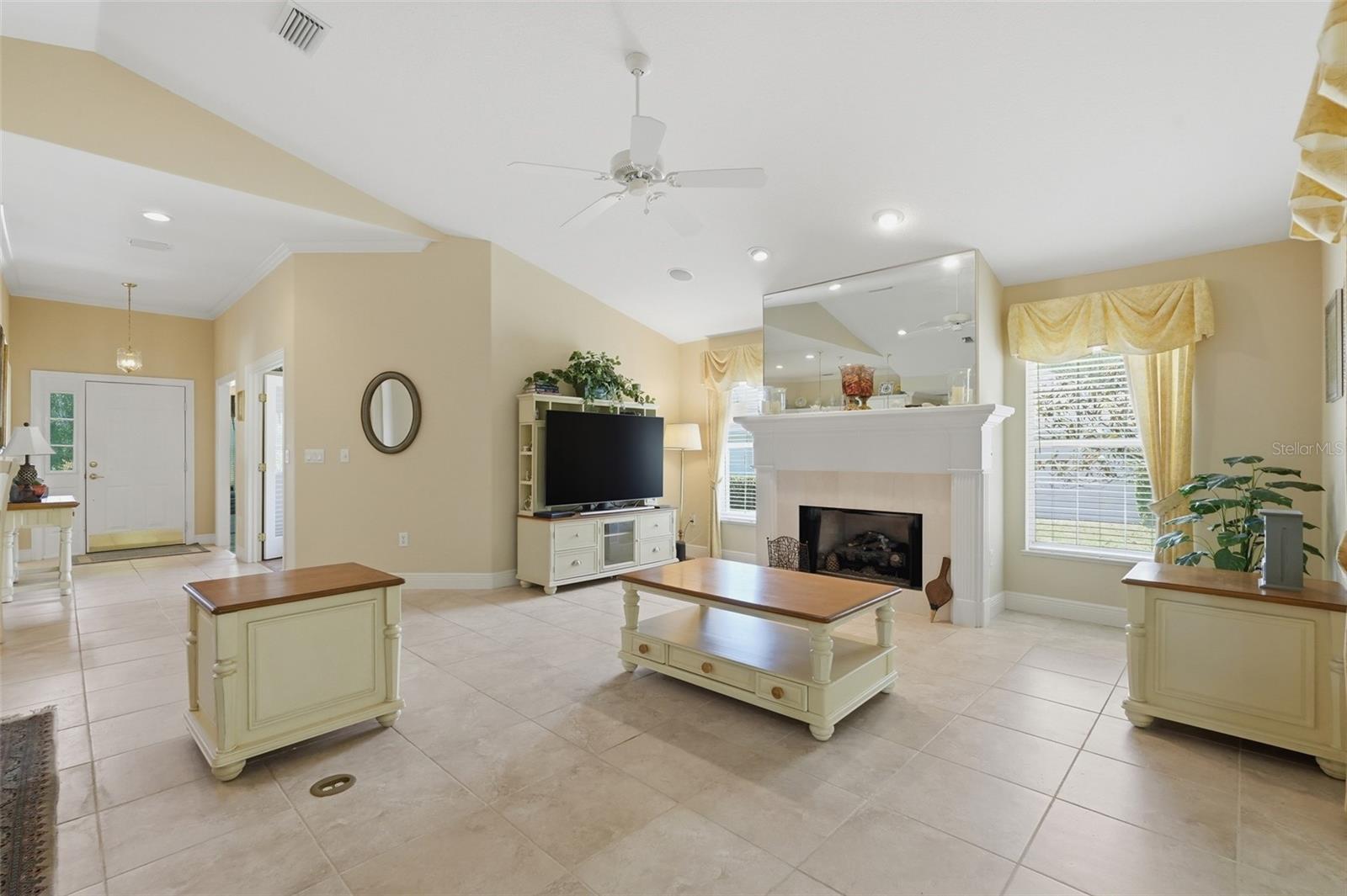 5013 HARBOR HTS, LADY LAKE, FL, 32159