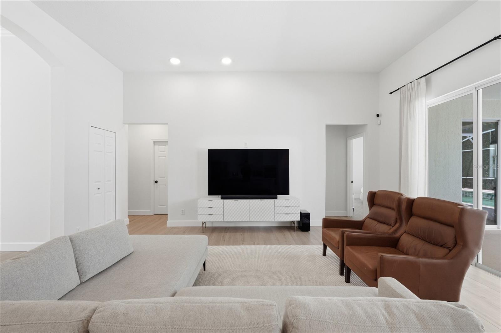 264 BLUE STONE CIR, WINTER GARDEN, FL, 34787