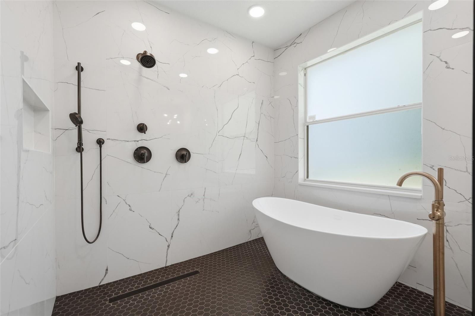 264 BLUE STONE CIR, WINTER GARDEN, FL, 34787