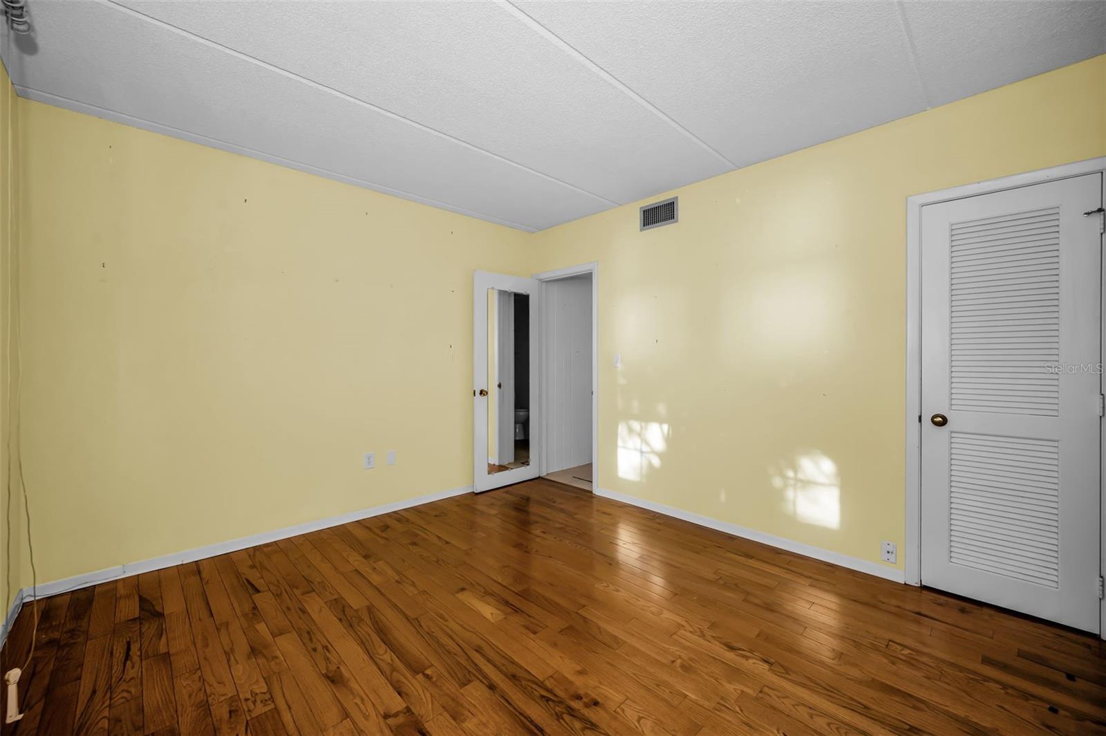 2500 GULF BLVD #204B, BELLEAIR BEACH, FL, 33786